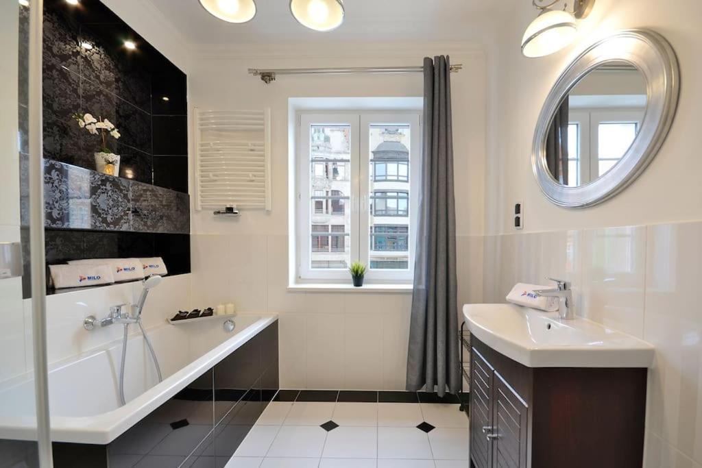 ורוצלב Z Apartment On Town Hall - Rynek Ratusz - 2 Rooms מראה חיצוני תמונה